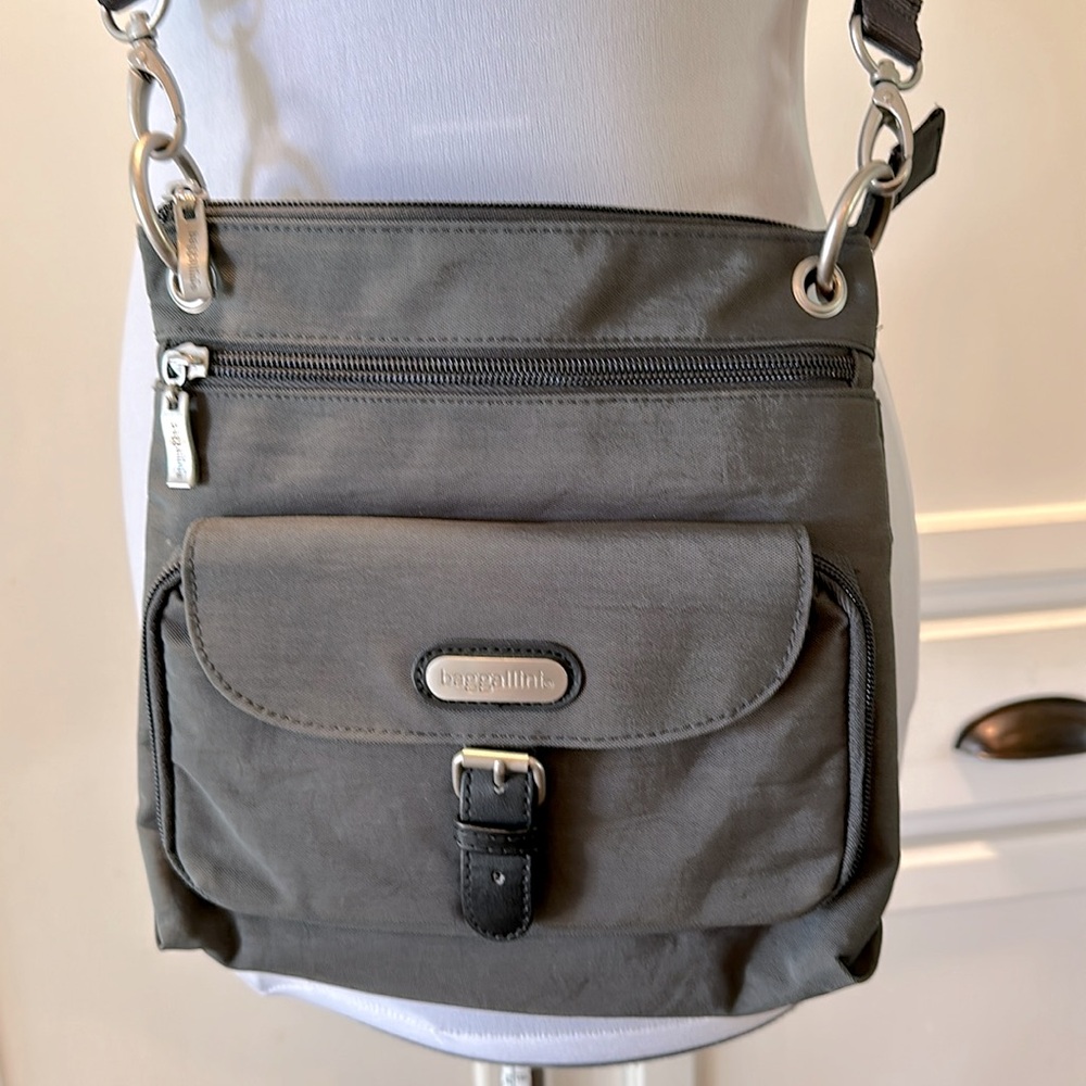 Baggallini charcoal & pink cross-body bag with adjustable strap & multi pockets